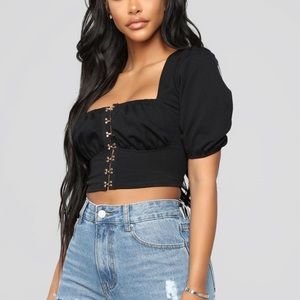 Fashion Nova- Got you hooked crop